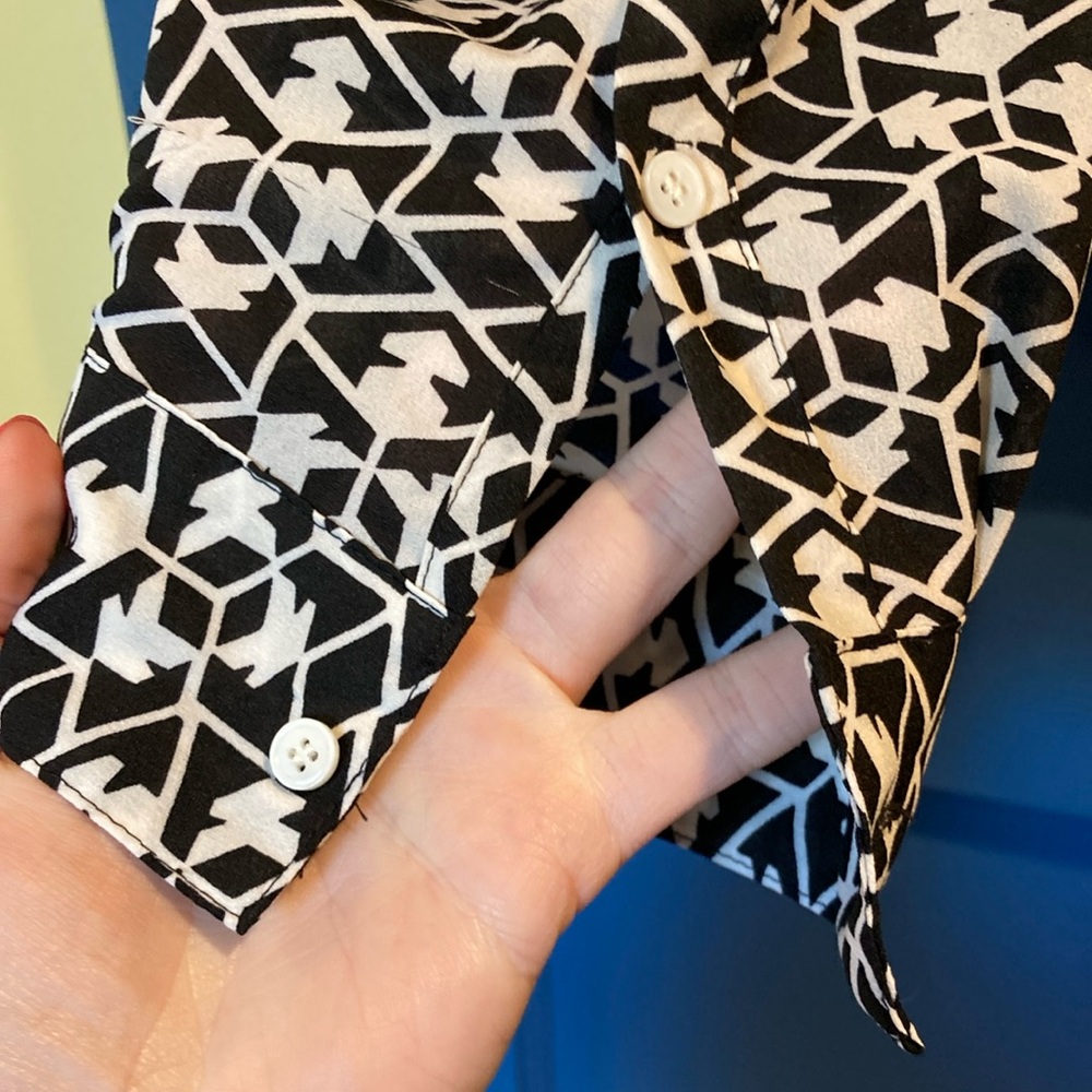 J. Crew Black and White Graphic Blouse with Mandarin Collar - Picture 4 of 7